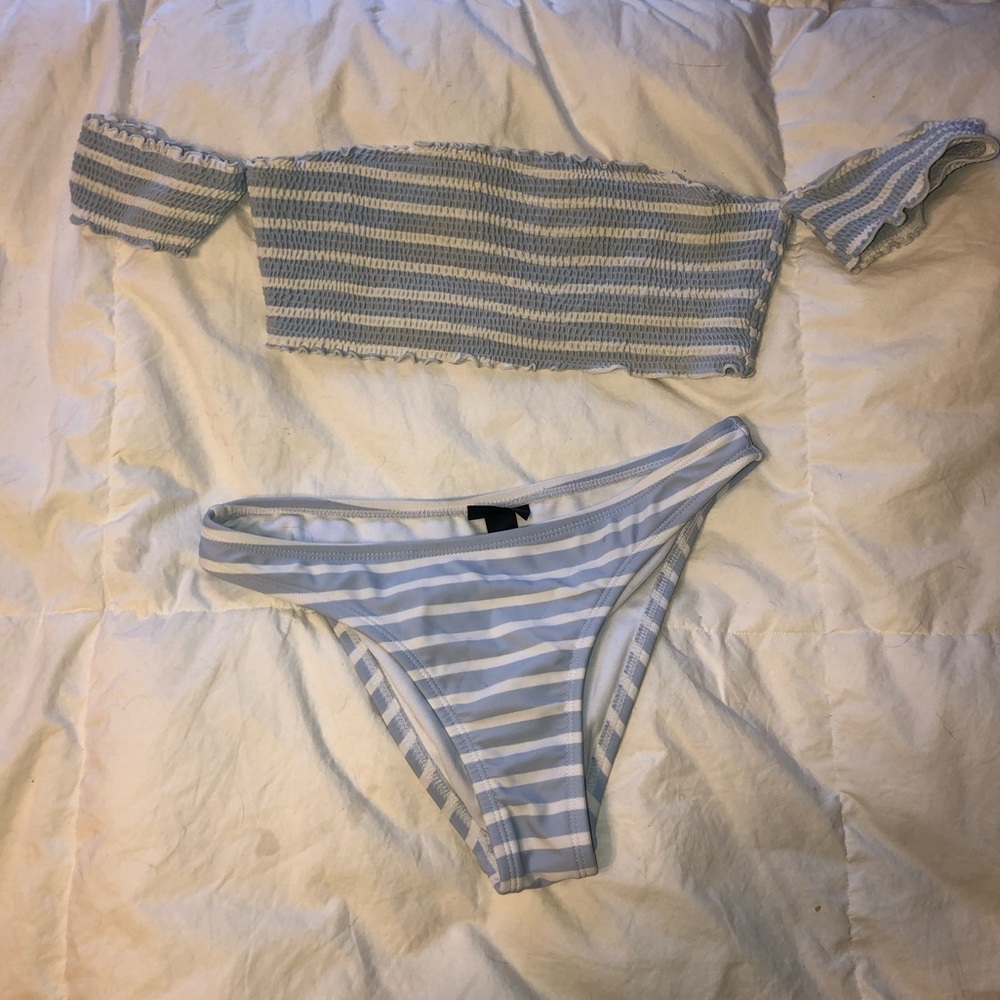 White&Blue ruffle bikini set